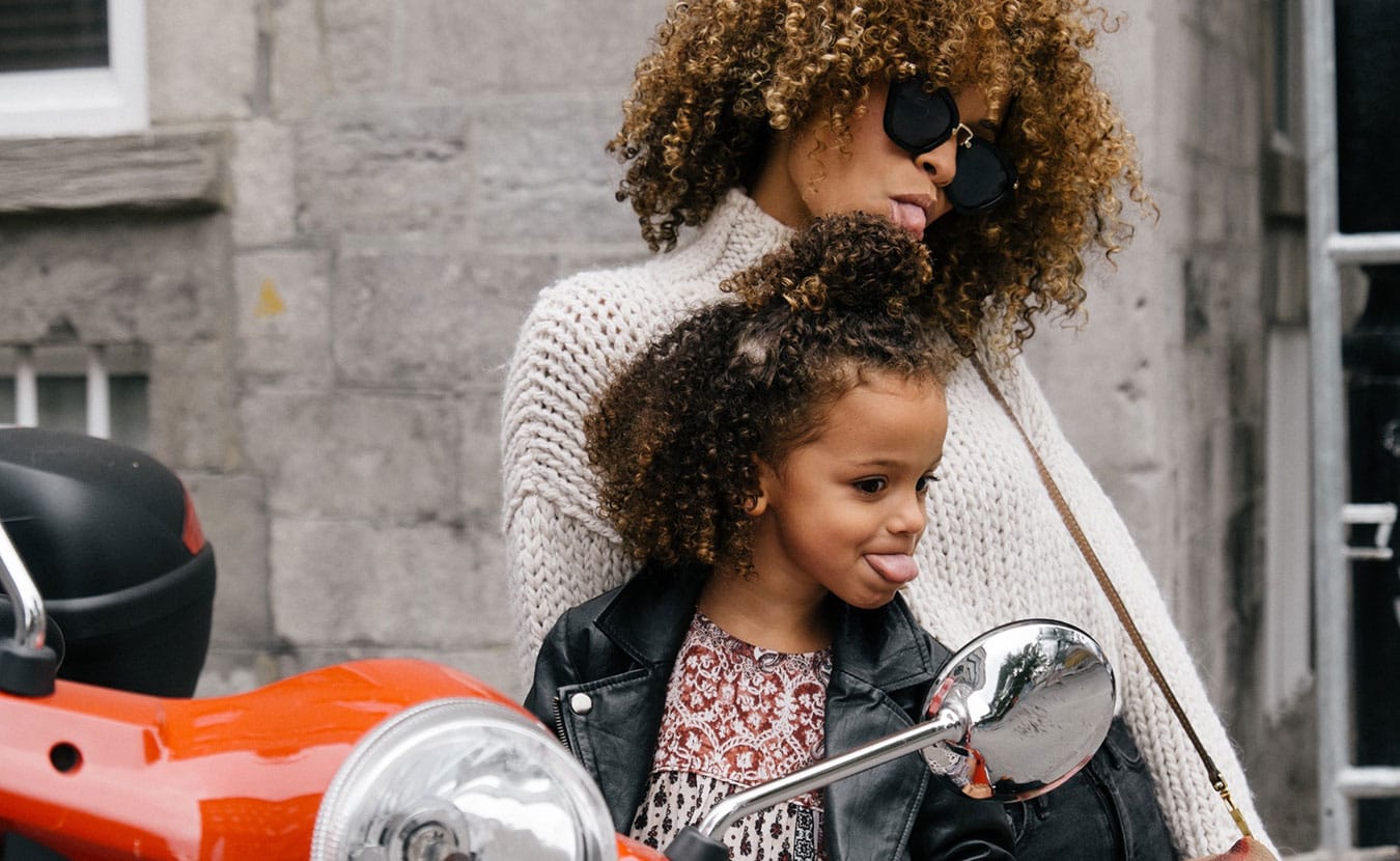 Like mother, like daughter. Samantha Eibling suggests having an open mind when exploring patterns in familial behaviors. | Photo courtesy of <a href="https://unsplash.com/photos/cykFL7IQCTk" target="_blank">Unsplash, London Scout</a>